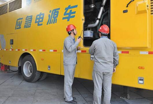 舞阳如何清理被灰尘覆盖的机油散热器？